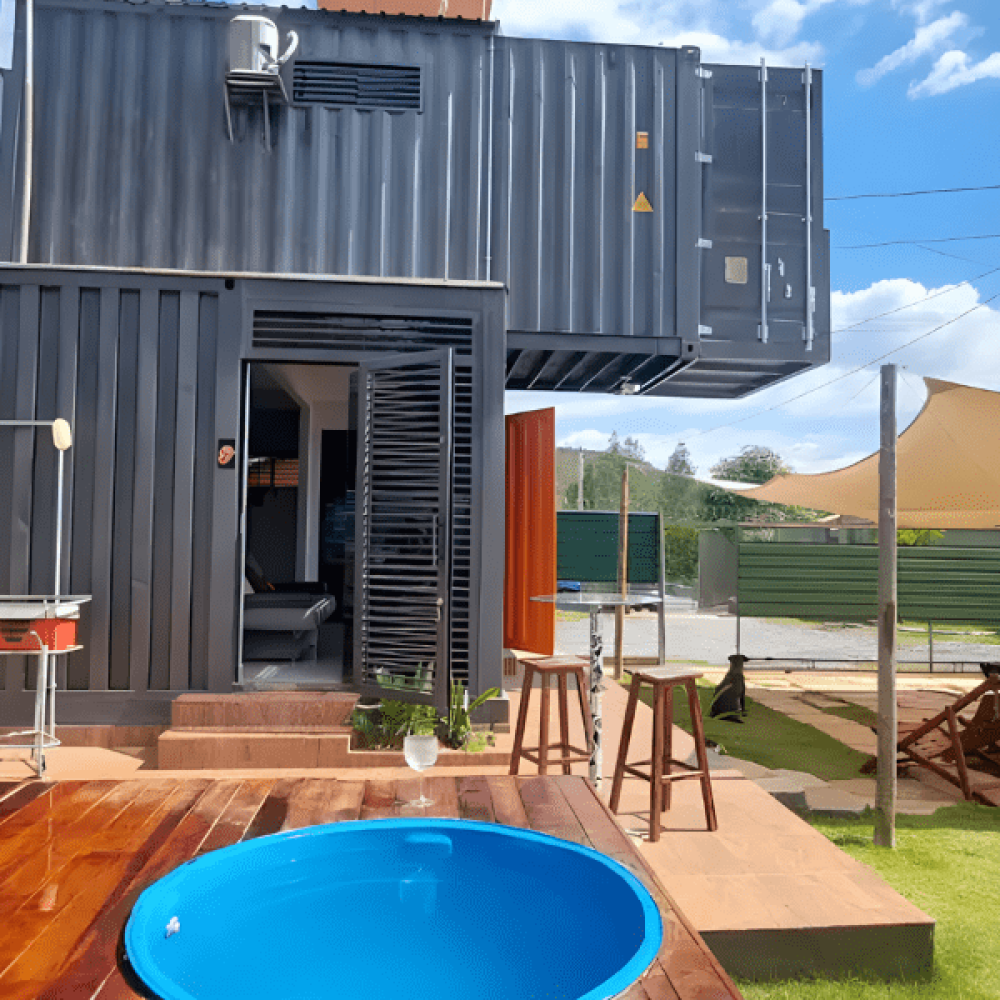 small-ville-casa-container-rolling-stones-01