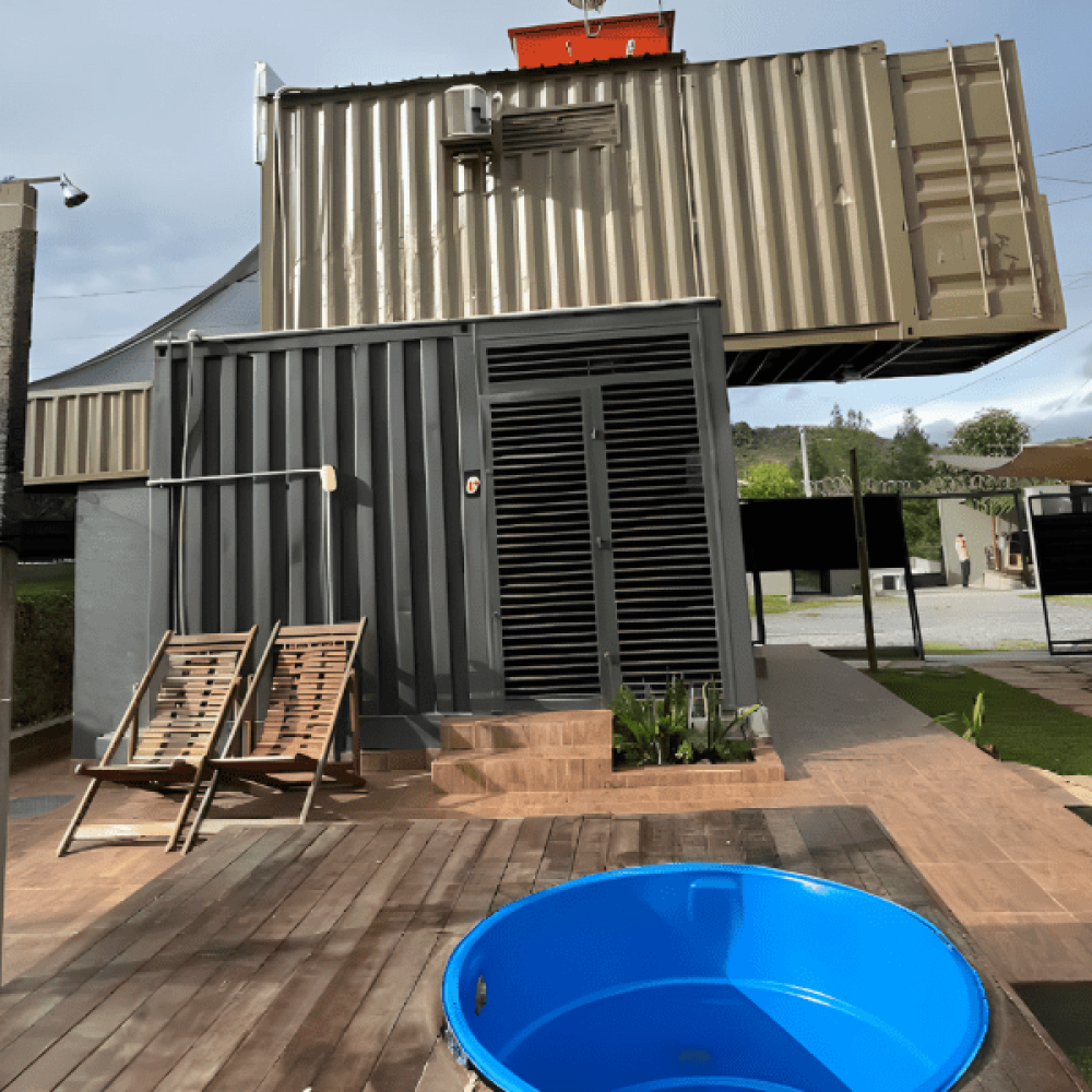 small-ville-casa-container-rolling-stones-05