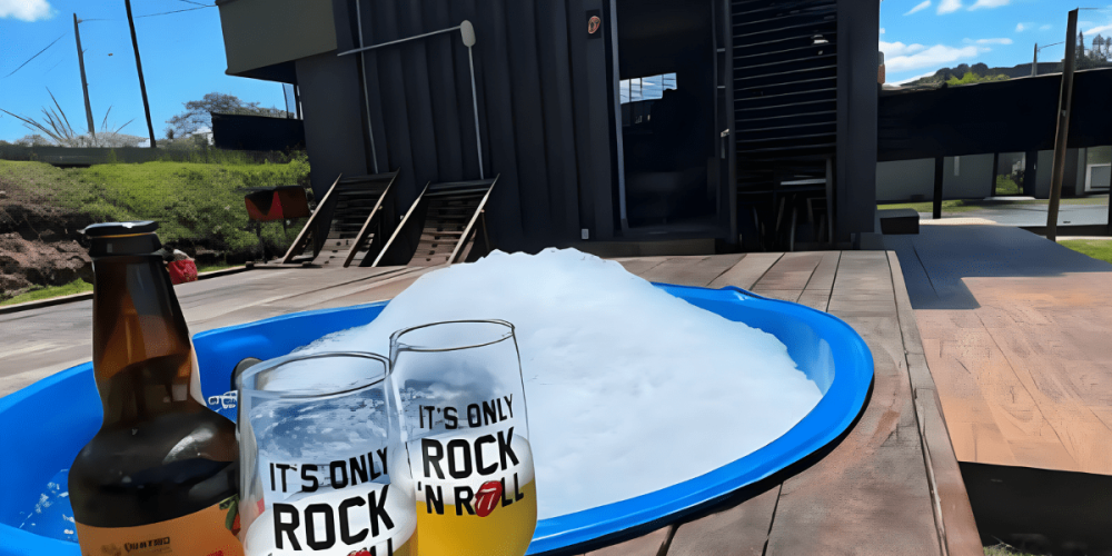 small-ville-casa-container-rolling-stones-07